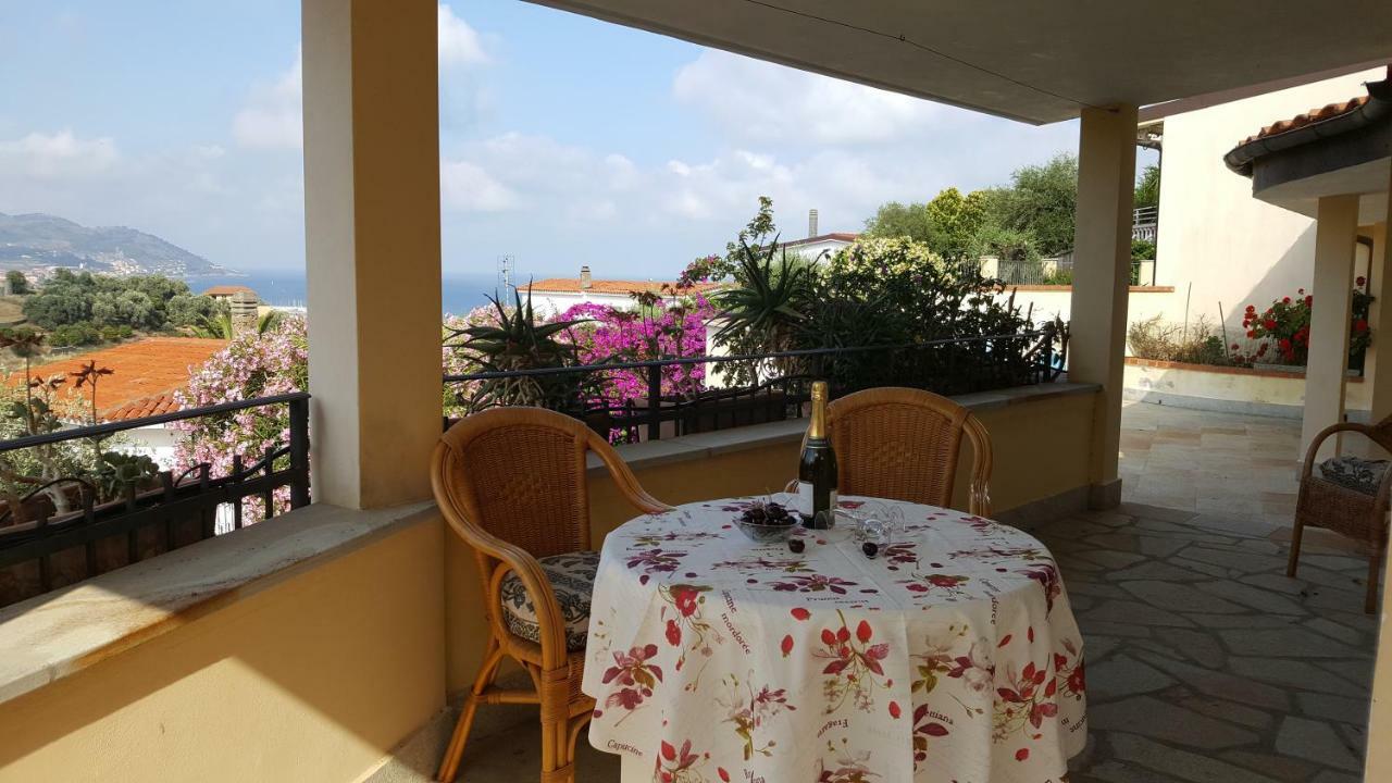 Villa Jone Diano Marina Exterior foto